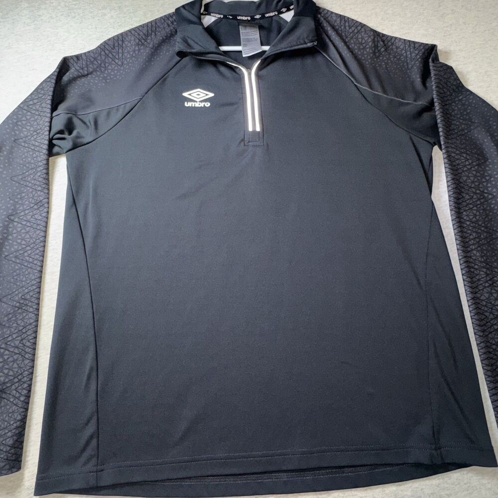 Mens Umbro 1/4 Zip Lightweight Pullover W/Thumb Holes In Sleeves Black Size Lg